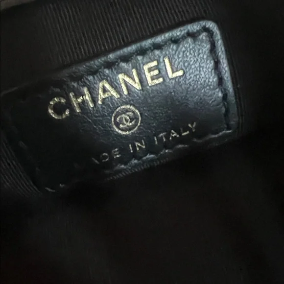 CHANEL EGYPTIAN Graphic Clutch - Picture 6 of 9